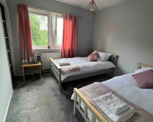 Amina's Cottage women only accommodation Hotel di Gloucester