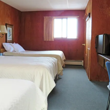 Indianhead Ironwood Hotel