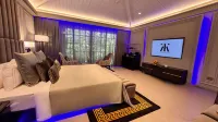 King's Mansion - Hot Tub