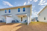 Nurse-ready Rental 2 Mi to UWF Campus & Hospital! - Homestays