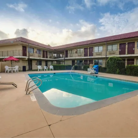 Budget Inn Alexandria