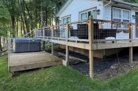 Hilltop Hideaway w/ Scenic Views & Hot Tub! - Wifi