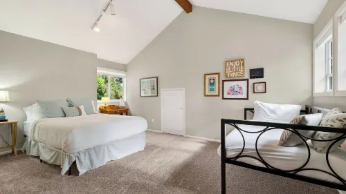 Cedar & Sound by Avantstay South Whidbey Retreat Water Views + Indoor Hot Tub + Fire Pit - 4 stjerner