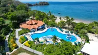 Hotel Punta Leona - parking