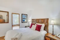 Seventh Mountain Condo in Bend w/ Scenic Views! - Holiday Apartments