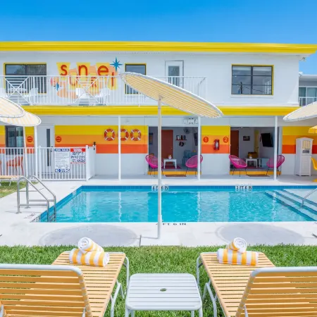 Sunset Inn and Cabanas