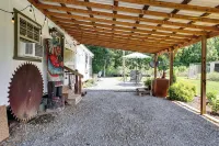 Dayton Cabin on 42-acre Farm: Fish, Hike, Unwind! - Wifi