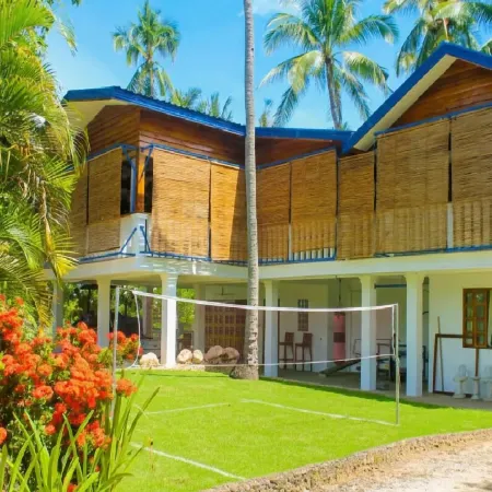 Rainbow Bay Beach & Dive Resort