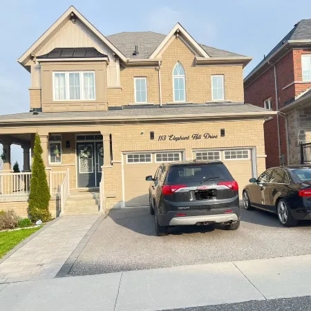 Relaxing 4-Bedroom Retreat in Bowmanville, Clarington