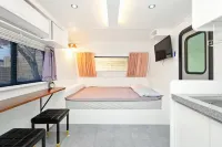 Muju Gucheon-Dong Road Caravan Pension - 家庭旅館