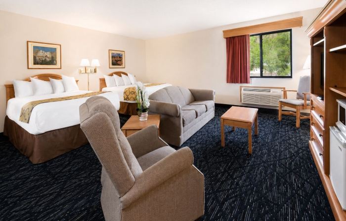 Baymont by Wyndham Hot Springs