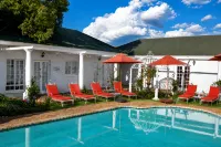 A Tapestry Garden Guest House - Pools