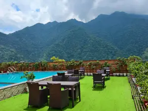 Hotel Divine Lakshmi Ganga