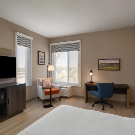 La Quinta Inn & Suites by Wyndham Tracy