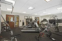 Best Western Plus Chain of Lakes Inn  Suites - Kuntosalit