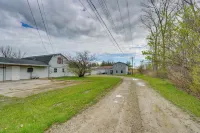 Fire Pit & Grill! Spacious Port Huron Home By Dtwn - Homestays