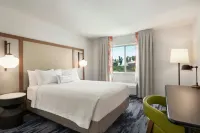Fairfield Inn Visalia Sequoia - صديق للحيوانات الاليفة