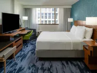 Fairfield Inn & Suites Charlotte Uptown Hotels near Methodist Home Park