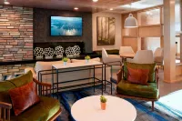 Fairfield Inn & Suites Columbus, IN - Pools