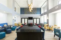 Hampton Inn & Suites Ankeny - breakfast