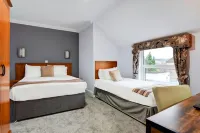 Aston Court Derby City Centre By Belvilla - parking