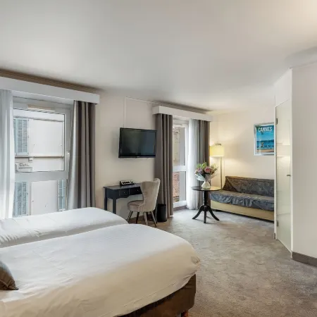 Hotel America