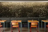 Aloft Seattle Redmond - breakfast