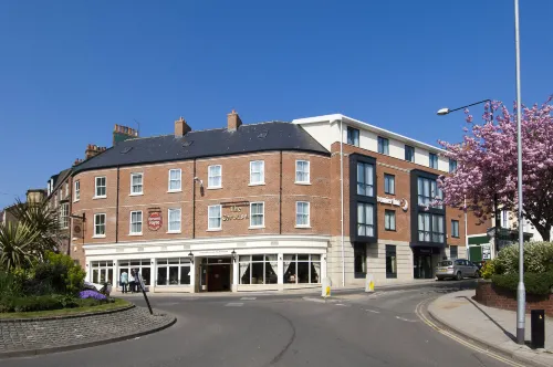 Premier Inn Scarborough (South Bay) - Park Yeri
