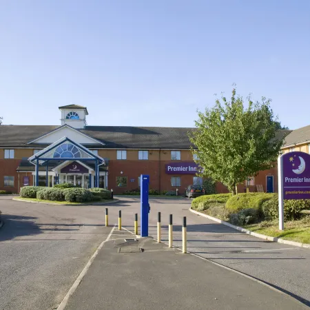 Premier Inn Luton South (M1, J9)