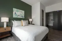 Landing 驚艷兩卧室，庭院，俱樂部會所(Landing Amazing 2bd, Courtyard, Clubhouse) - 游泳池