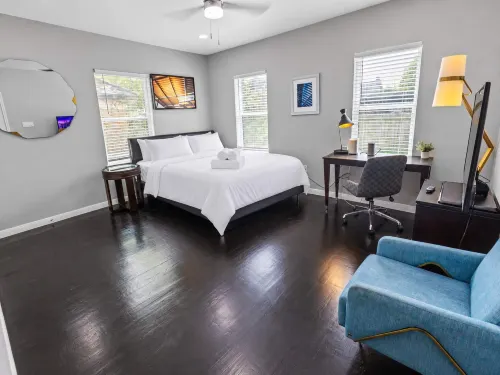 2BR Loft Near TSU + Med Center | In-Unit Laundry | Third Ward Houston 2 - Kondo
