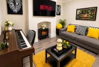 Cardiff Luxury Home • Hot Tub, Sauna & Games Room - อ่างจากุชชี่
