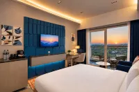 Palm Springs Resort - Mountain view
