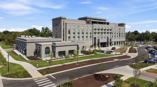 Hotel Vin, Rogers-Bentonville, Autograph Collection - breakfast
