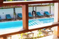 Pingwe Beach Apartments - Balcony