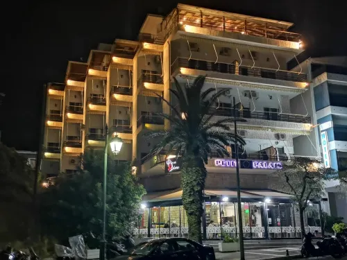Petit Palais Hotel - 2-Star