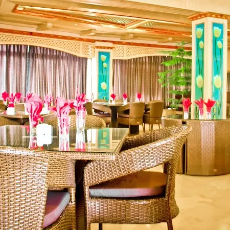 Metropole Hotel