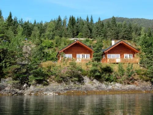 Blåbærhytta Hotels in Tysnes