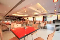 Hotel Sheela Shree Plaza - breakfast