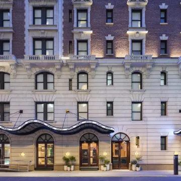 Dream Midtown by Hyatt Отели рядом с достопримечательностью «Театр Гершвин»