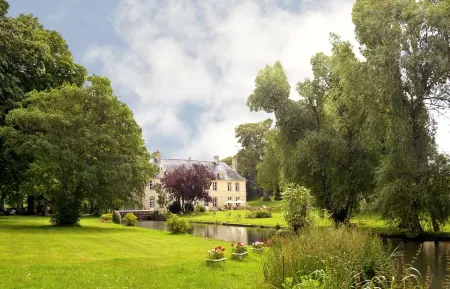 Chateau de Bellefontaine Отели в г. Байе