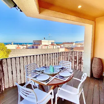 Luxury Apartment Overlooking Javea Bay and Mountains