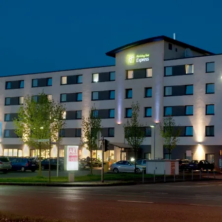 Holiday Inn Express COLOGNE - MUELHEIM by IHG