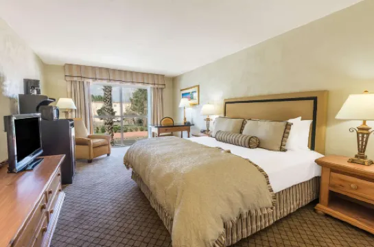 Ramada by Wyndham Las Cruces Hotel & Conference Center