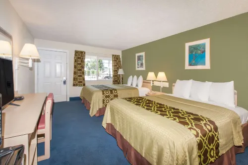 Travelodge by Wyndham Los Banos CA