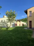 Holiday House Sull’Albero Rural Eco in Alba