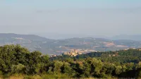 Casa del Piano Valle dei Calanchi in Front of Civita di Bagnoregio