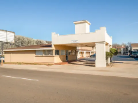 OYO Hotel Elk City OK Route 66 Hotels in Beckham County