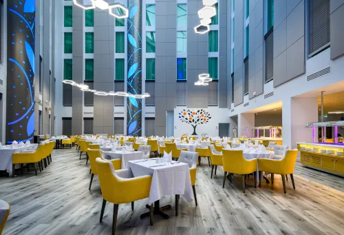 Atrium Hotel Heathrow - Pools