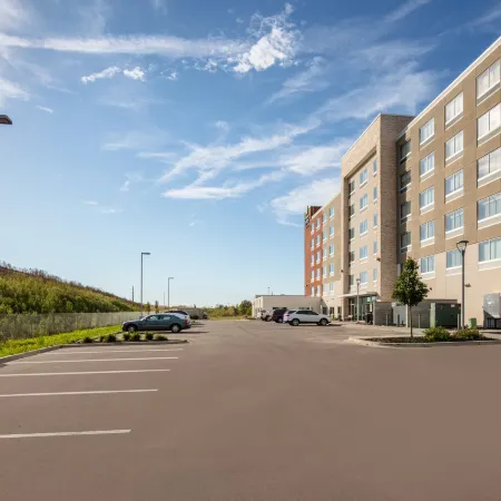 Holiday Inn Express & Suites BELOIT by IHG